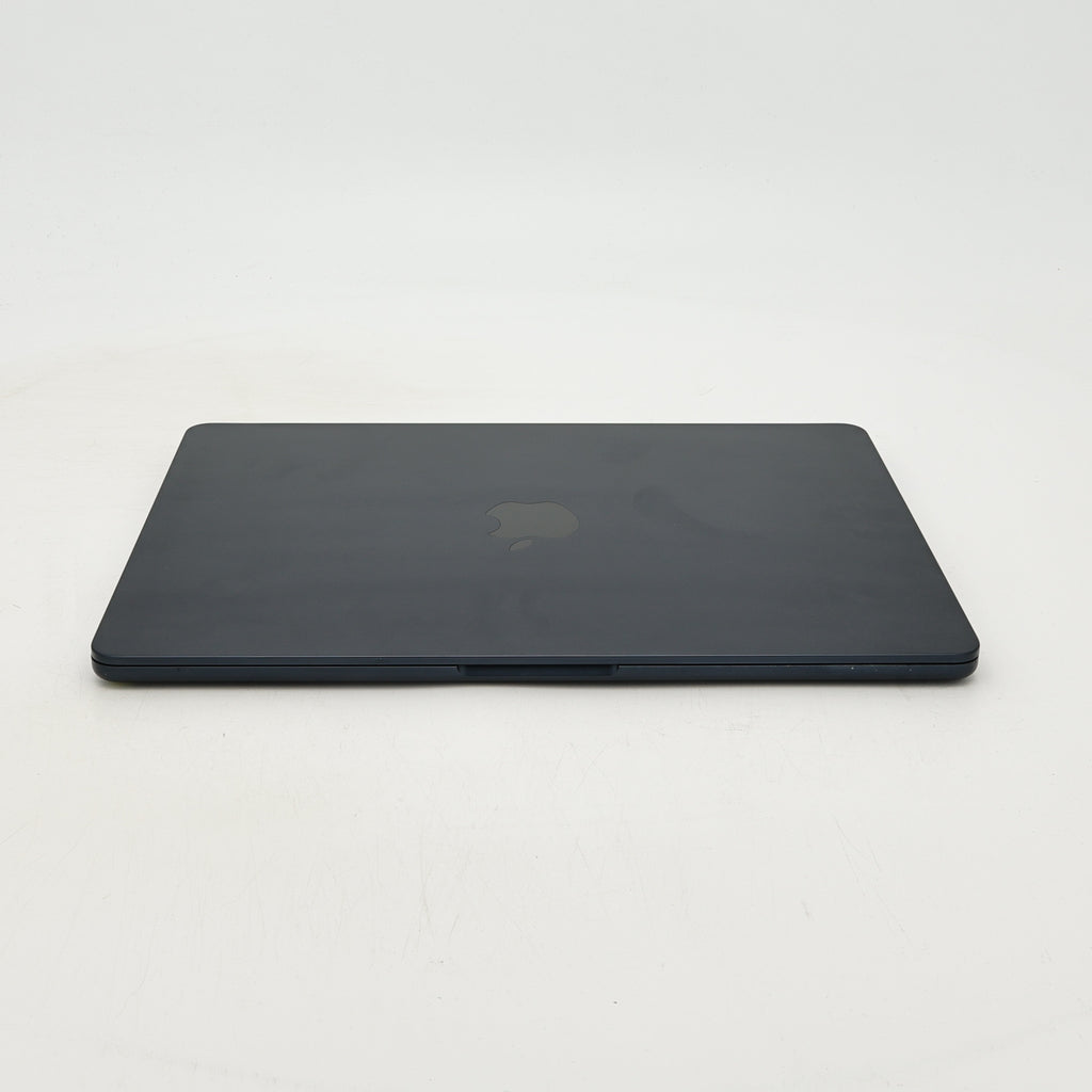 95新 Apple MacBook Air 22年 13寸 M2（8+8核） 8G RAM 256G SSD 午夜色