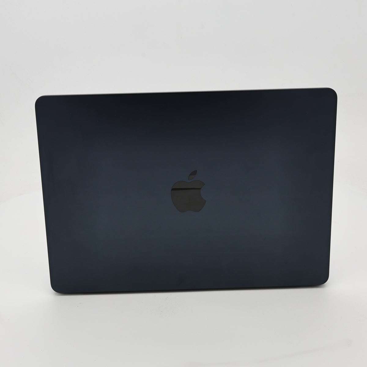 95新 Apple MacBook Air 22年 13寸 M2（8+8核） 8G RAM 256G SSD 午夜色