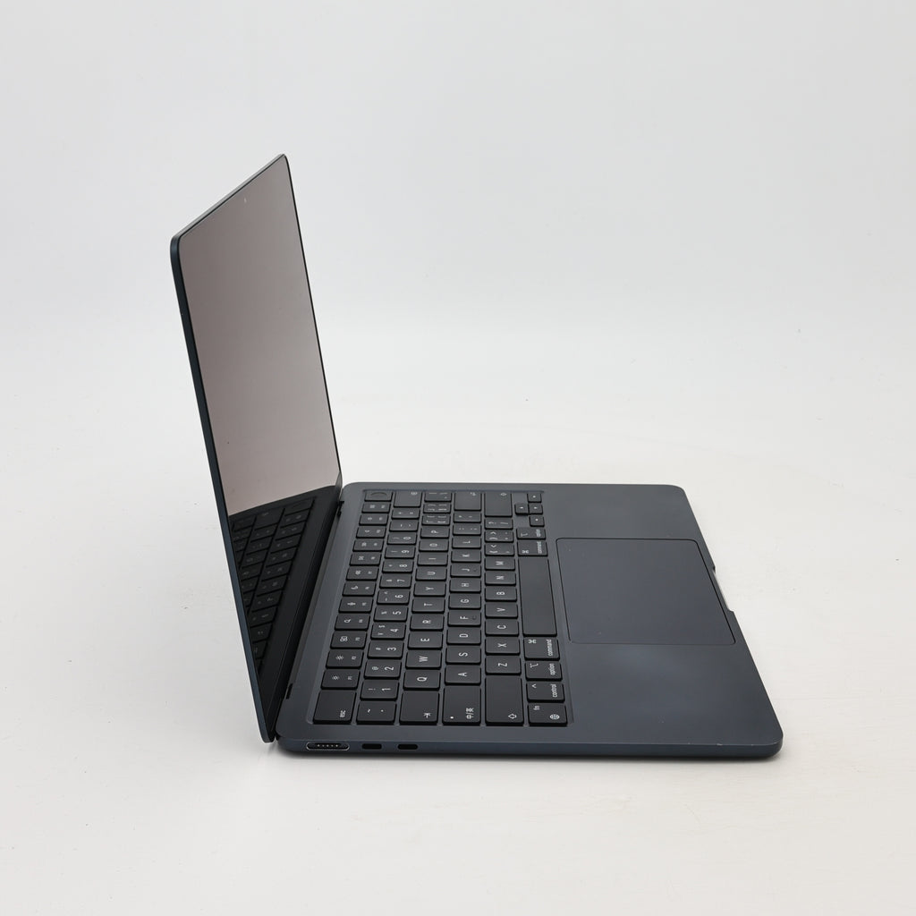 95新 Apple MacBook Air 22年 13寸 M2（8+8核） 8G RAM 256G SSD 午夜色