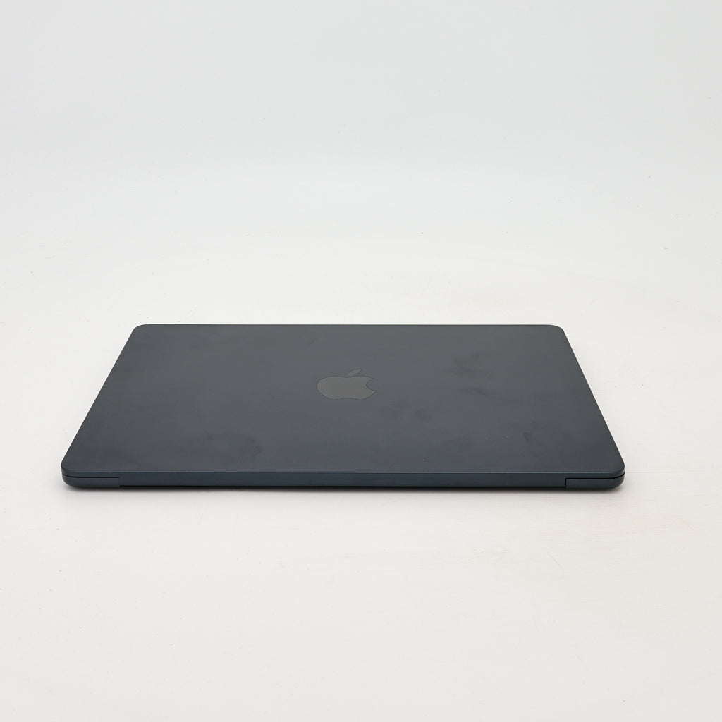 95新 Apple MacBook Air 22年 13寸 M2（8+8核） 8G RAM 256G SSD 午夜色