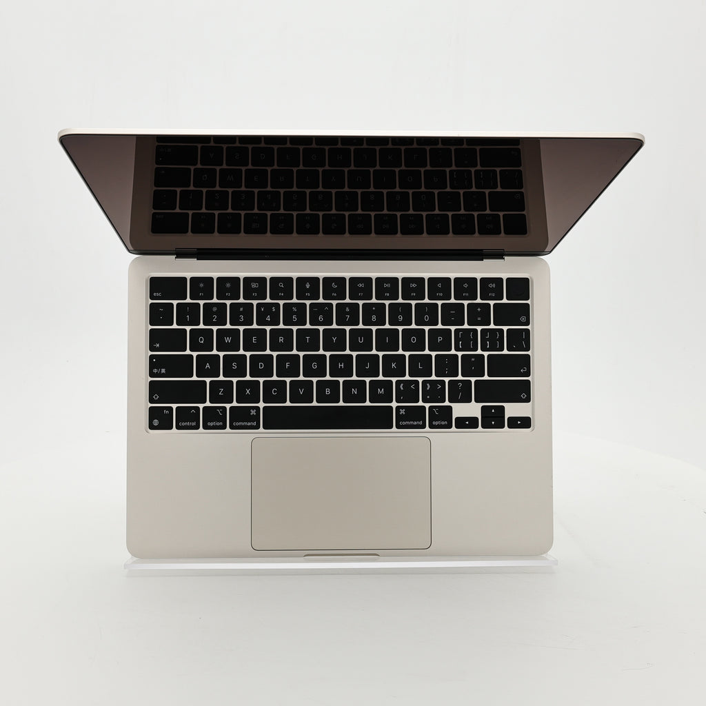 95新 Apple MacBook Air 22年 13寸 M2（8+8核） 8G RAM 256G SSD 星光色