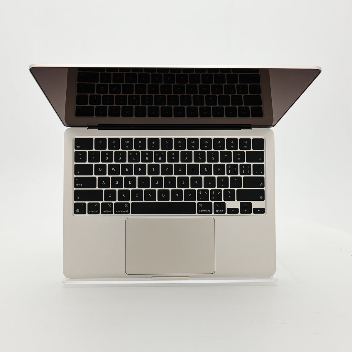 95新 Apple MacBook Air 22年 13寸 M2（8+8核） 8G RAM 256G SSD 星光色