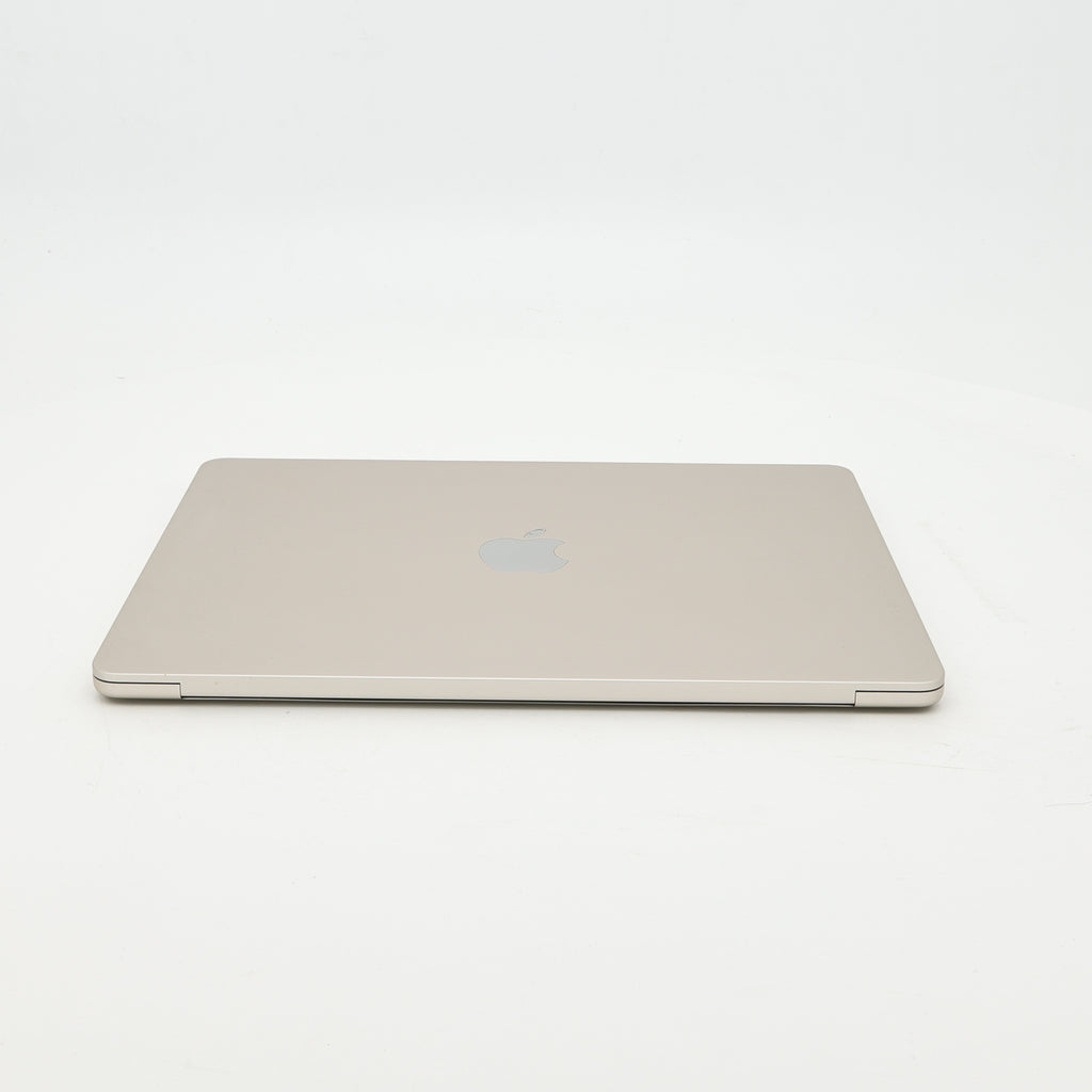95新 Apple MacBook Air 22年 13寸 M2（8+8核） 8G RAM 256G SSD 星光色