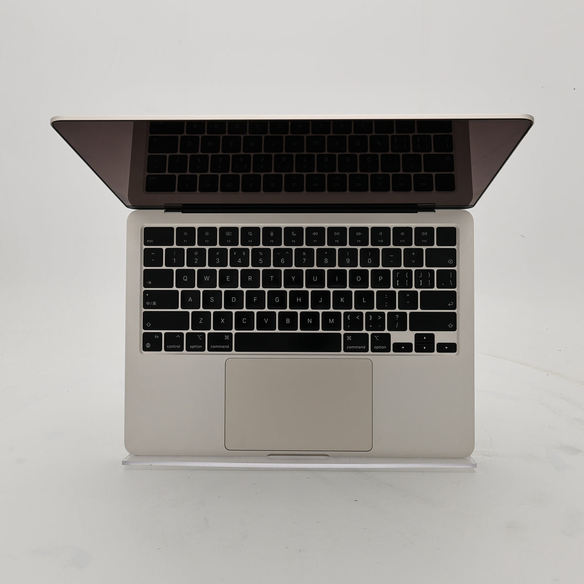 95新 Apple MacBook Air 22年 13寸 M2（8+8核） 8G RAM 256G SSD 星光色