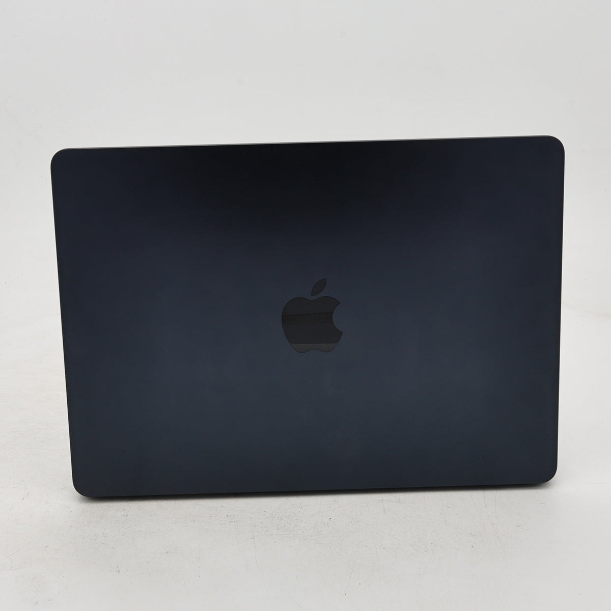 95新 Apple MacBook Air 22年 13寸 M2（8+8核） 8G RAM 256G SSD 午夜色