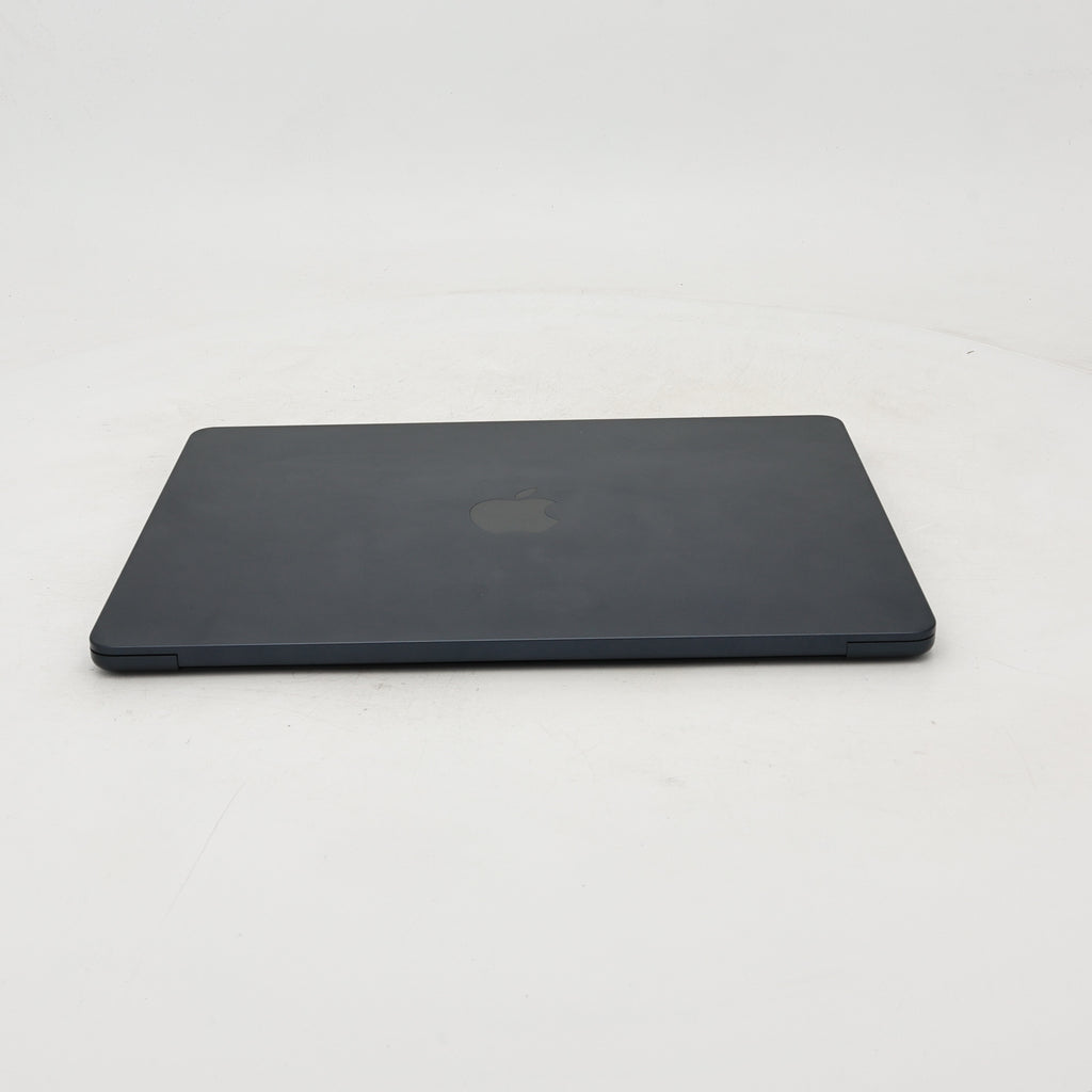 95新 Apple MacBook Air 22年 13寸 M2（8+8核） 8G RAM 256G SSD 午夜色