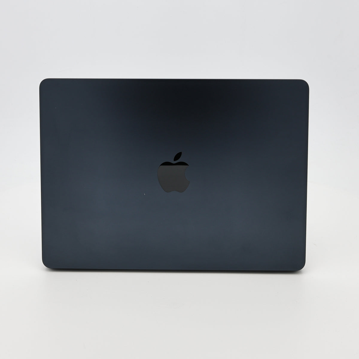 95新 Apple MacBook Air 22年 13寸 M2（8+10核） 8G RAM 512G SSD 午夜色