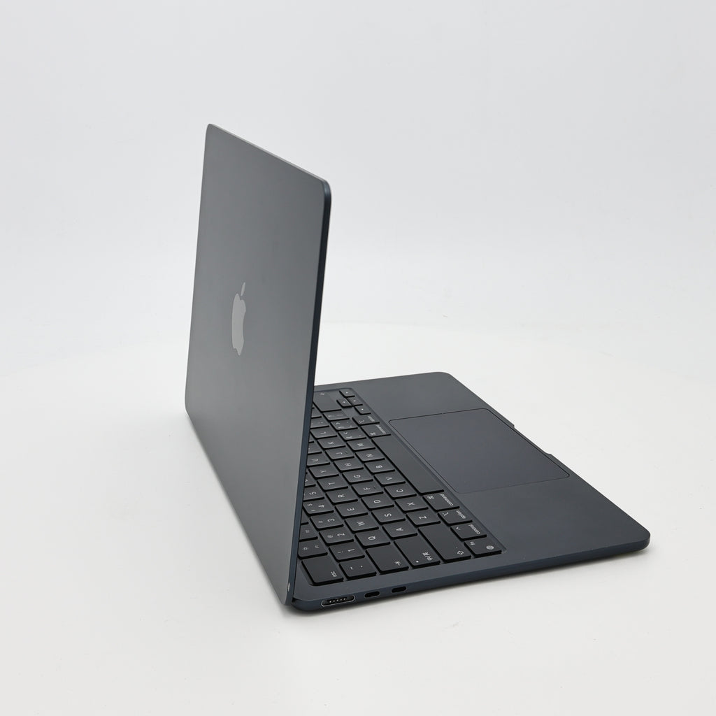 95新 Apple MacBook Air 22年 13寸 M2（8+10核） 8G RAM 512G SSD 午夜色