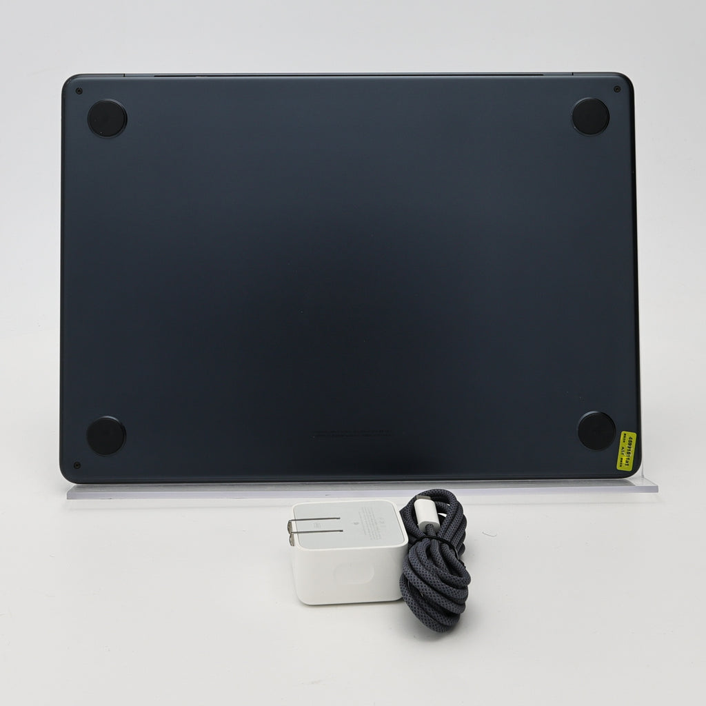 95新 Apple MacBook Air 22年 13寸 M2（8+10核） 8G RAM 512G SSD 午夜色