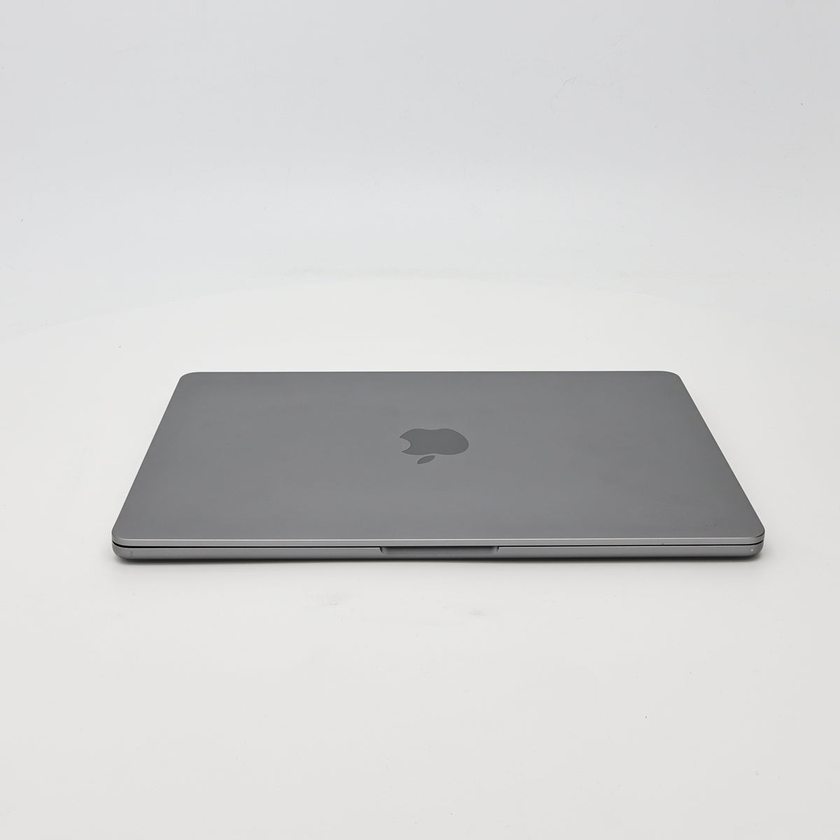 95新 Apple MacBook Air 22年 13寸 M2（8+8核） 8G RAM 256G SSD 深空灰色