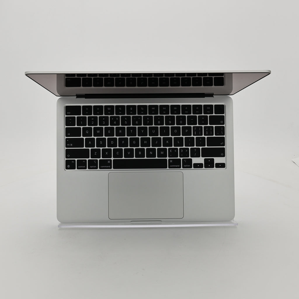 95新 Apple MacBook Air 22年 13寸 M2（8+8核） 16G RAM 256G SSD 銀色