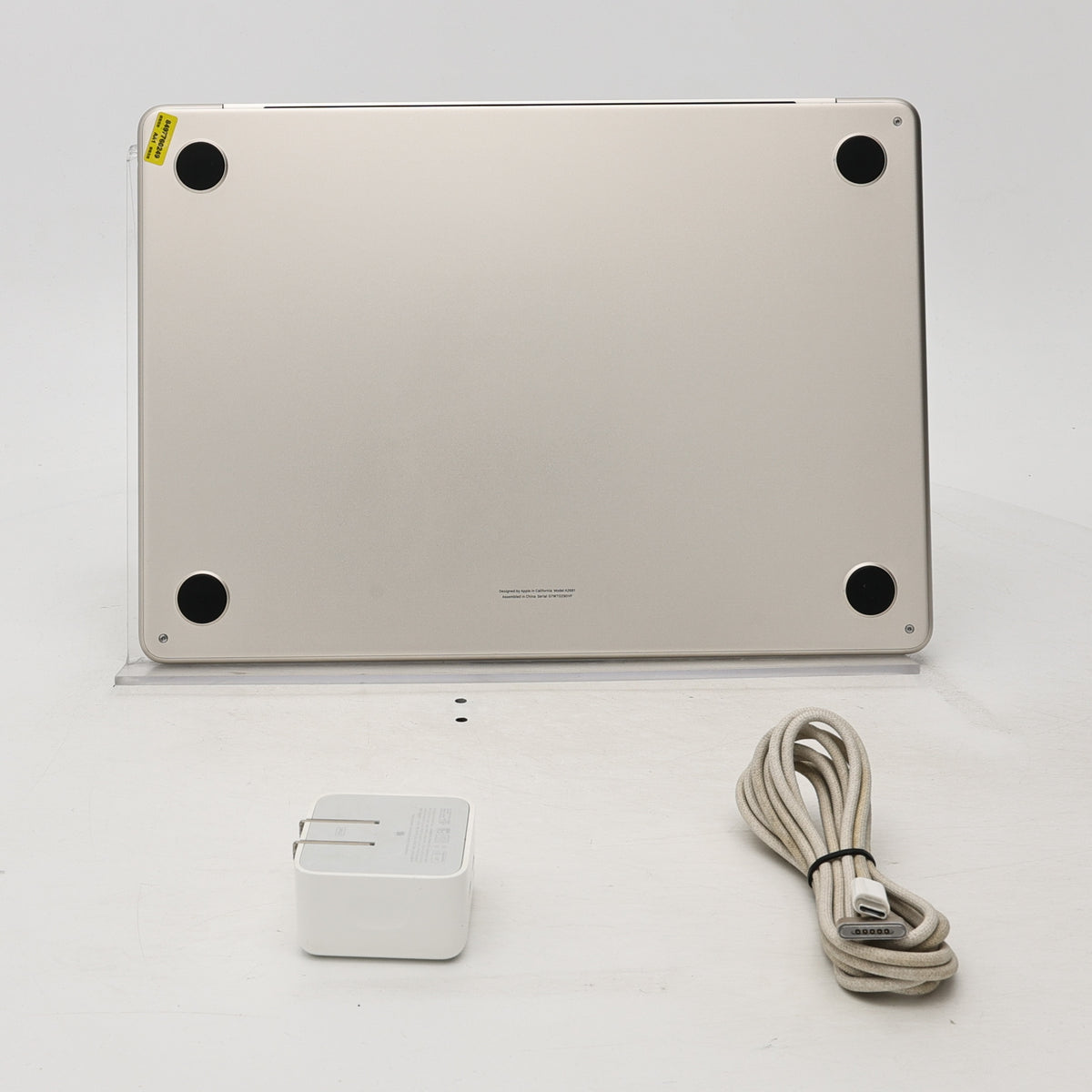 95新 Apple MacBook Air 22年 13寸 M2（8+10核） 8G RAM 512G SSD 星光色