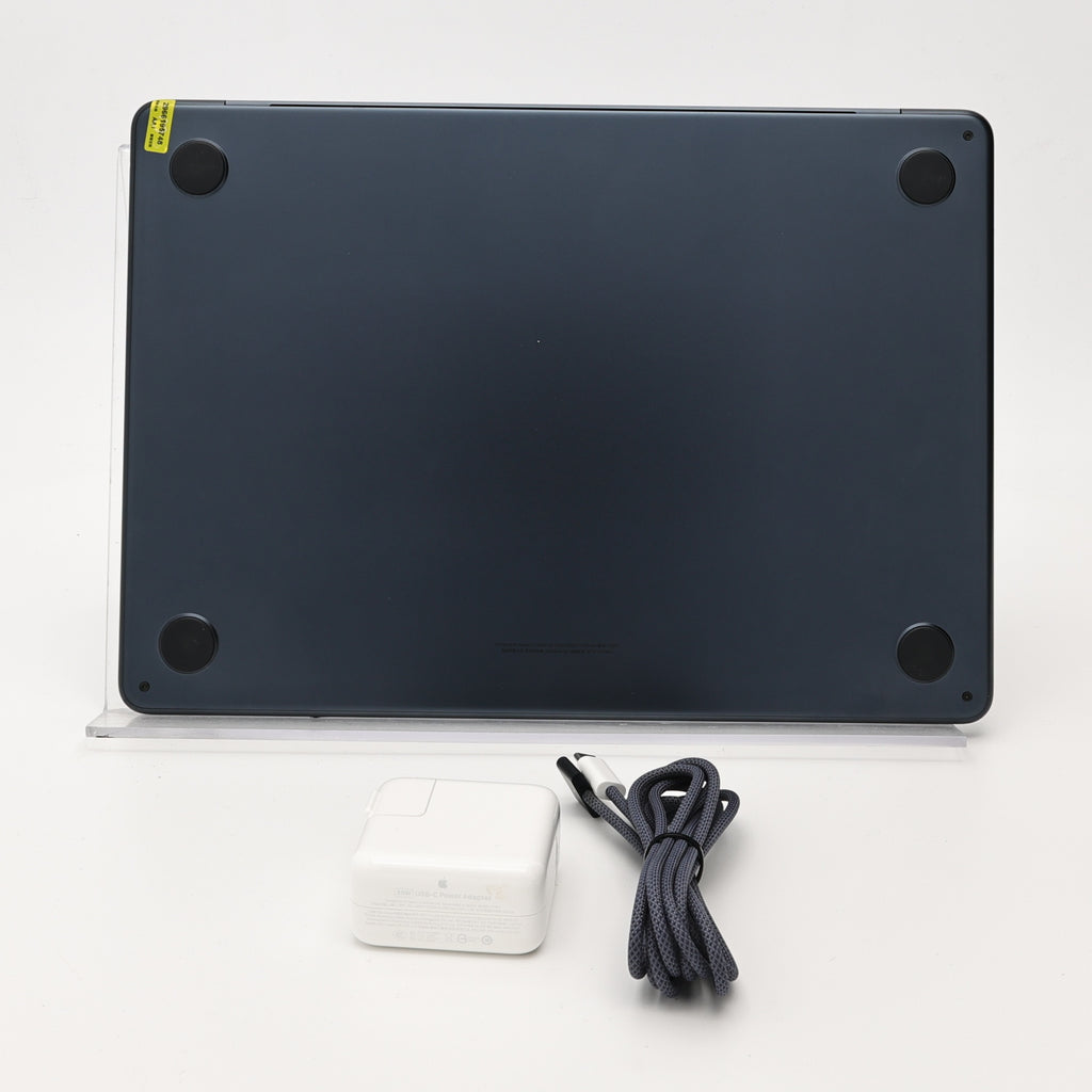 95新 Apple MacBook Air 22年 13寸 M2（8+8核） 8G RAM 256G SSD 午夜色
