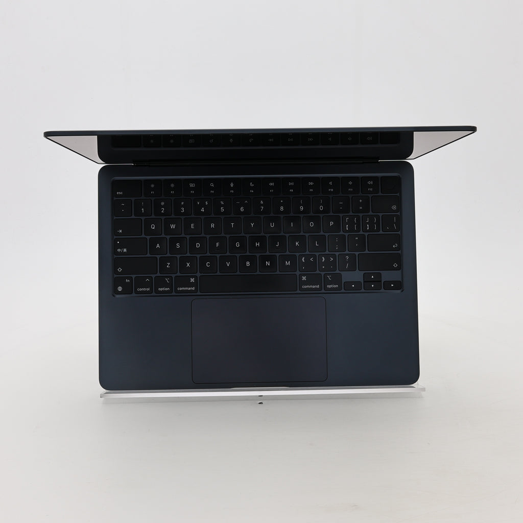 95新 Apple MacBook Air 22年 13寸 M2（8+8核） 8G RAM 256G SSD 午夜色