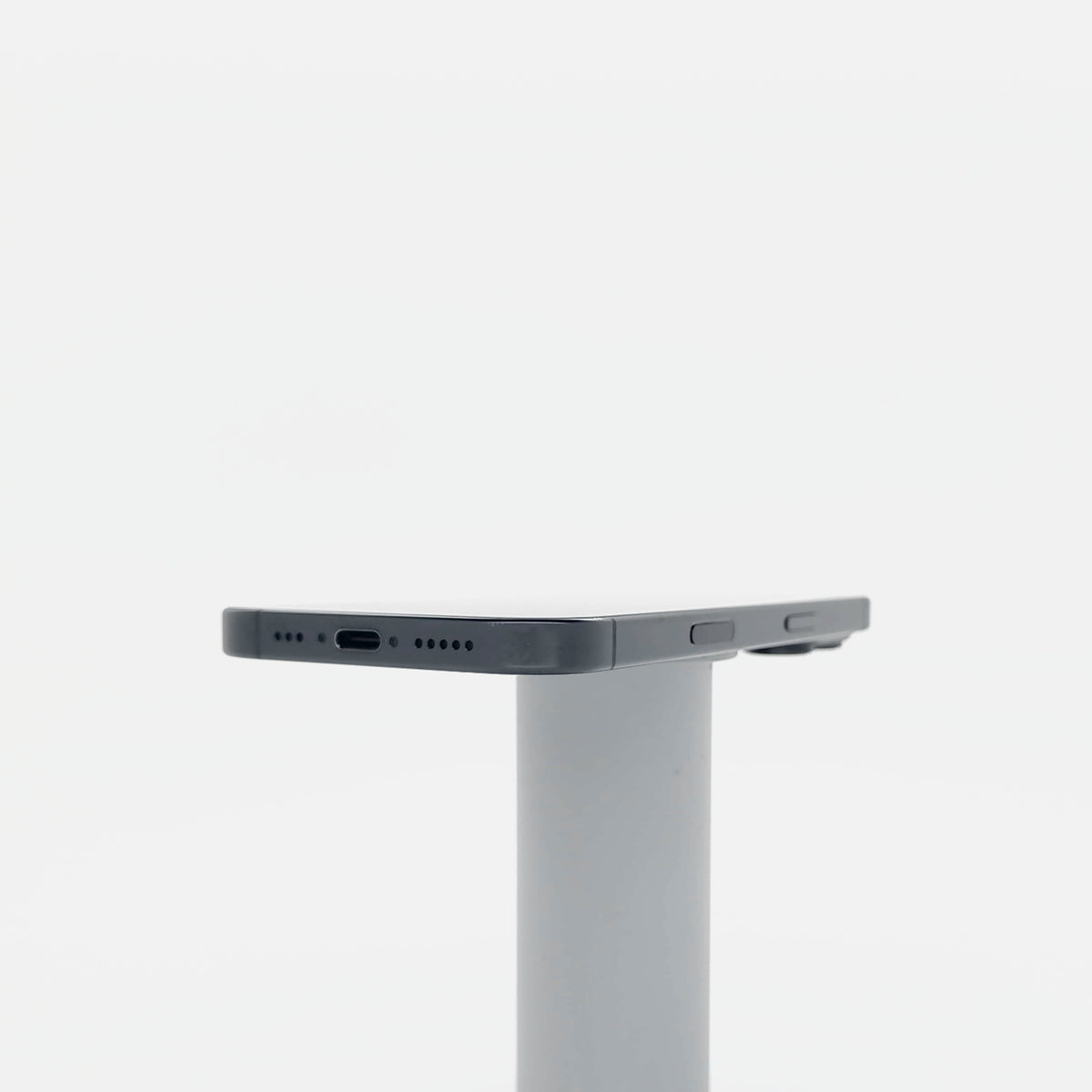 95新 Apple iPhone 16 Pro 128G 黑色鈦金屬 中國大陸版