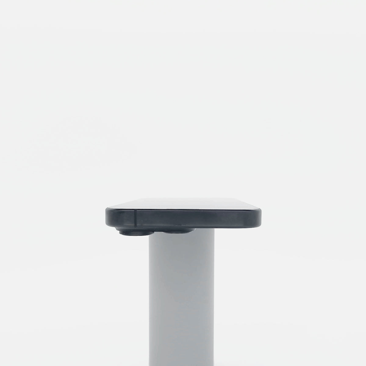 95新 Apple iPhone 16 Pro 128G 黑色鈦金屬 中國大陸版