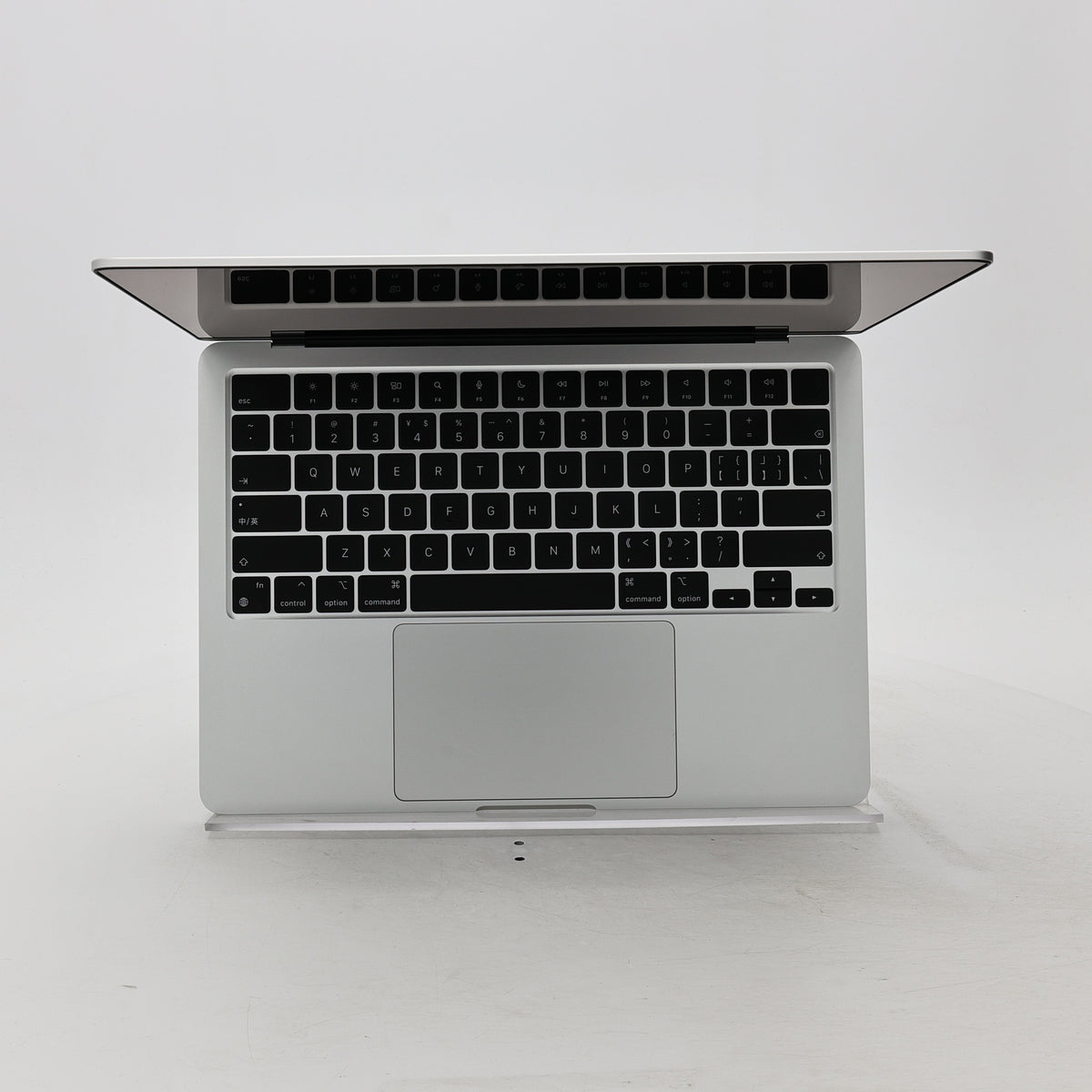 95新 Apple MacBook Air 22年 13寸 M2（8+8核） 8G RAM 256G SSD 銀色