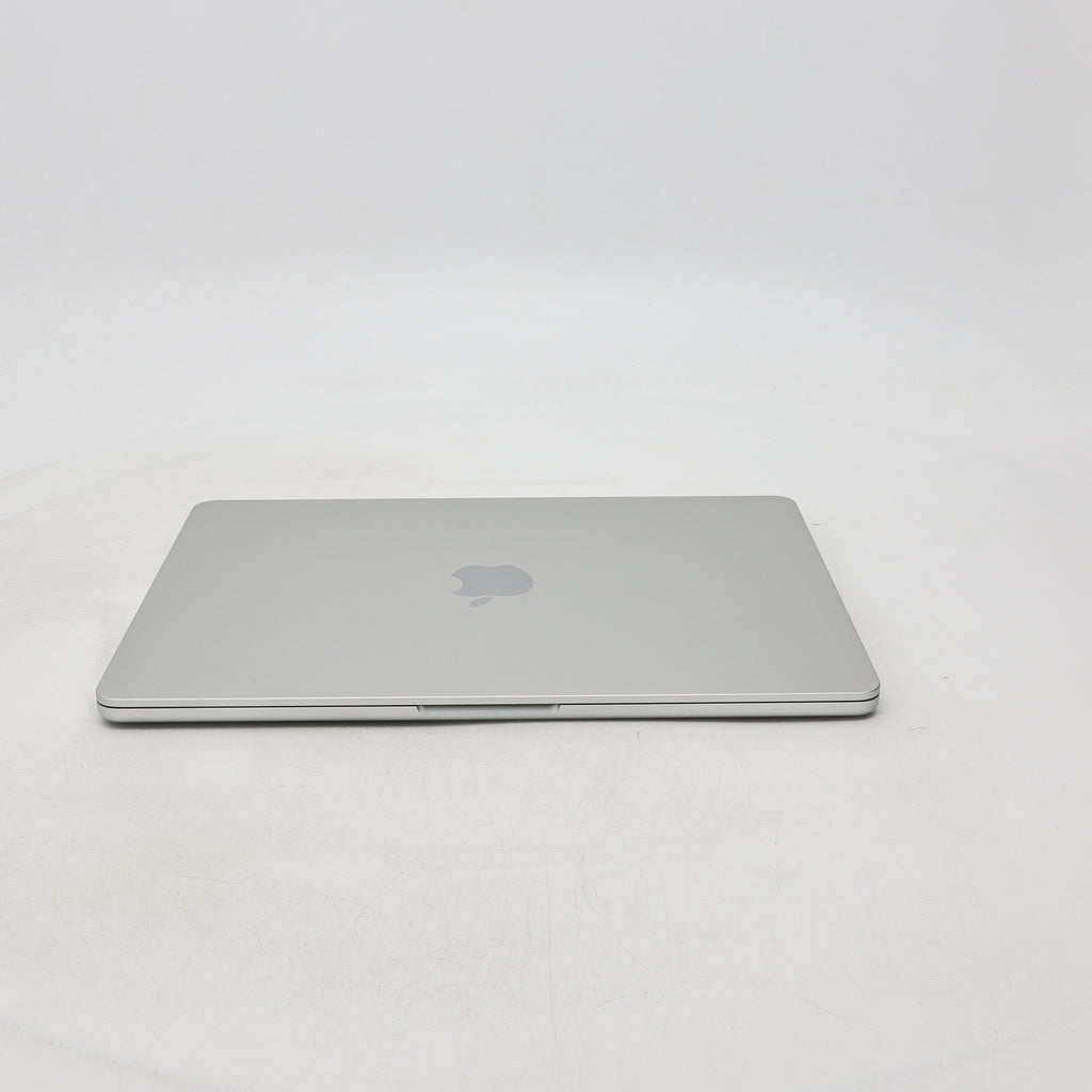 95新 Apple MacBook Air 22年 13寸 M2（8+8核） 8G RAM 256G SSD 銀色