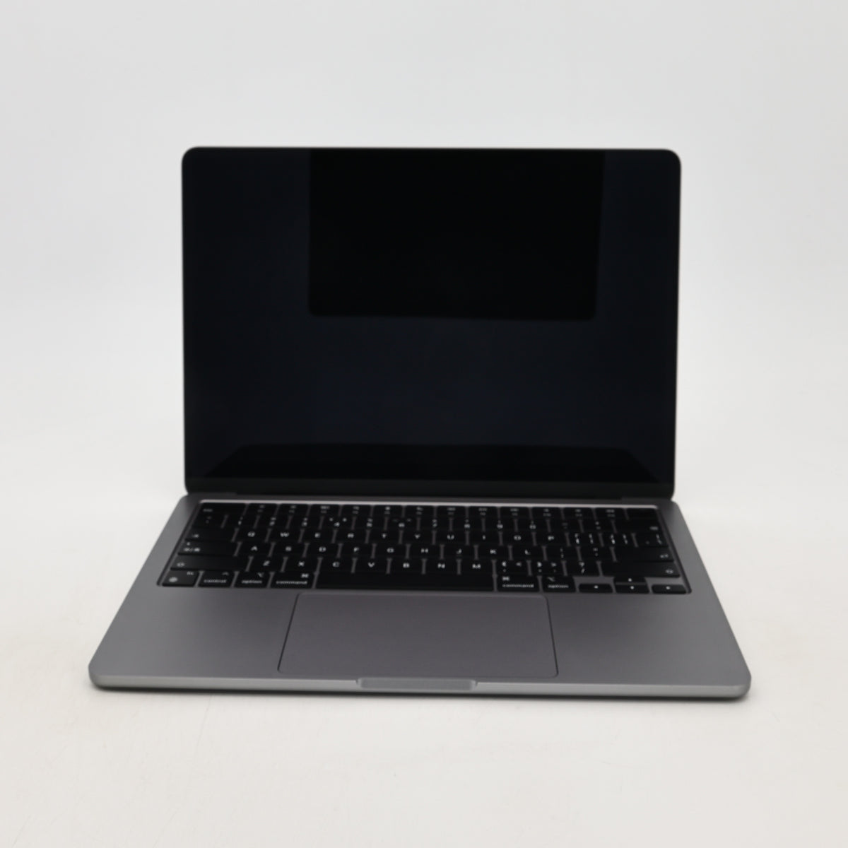 95新 Apple MacBook Air 22年 13寸 M2（8+8核） 8G RAM 256G SSD 深空灰色