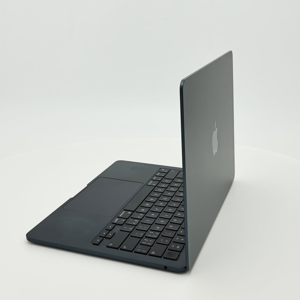 95新 Apple MacBook Air 22年 13寸 M2（8+8核） 8G RAM 256G SSD 午夜色
