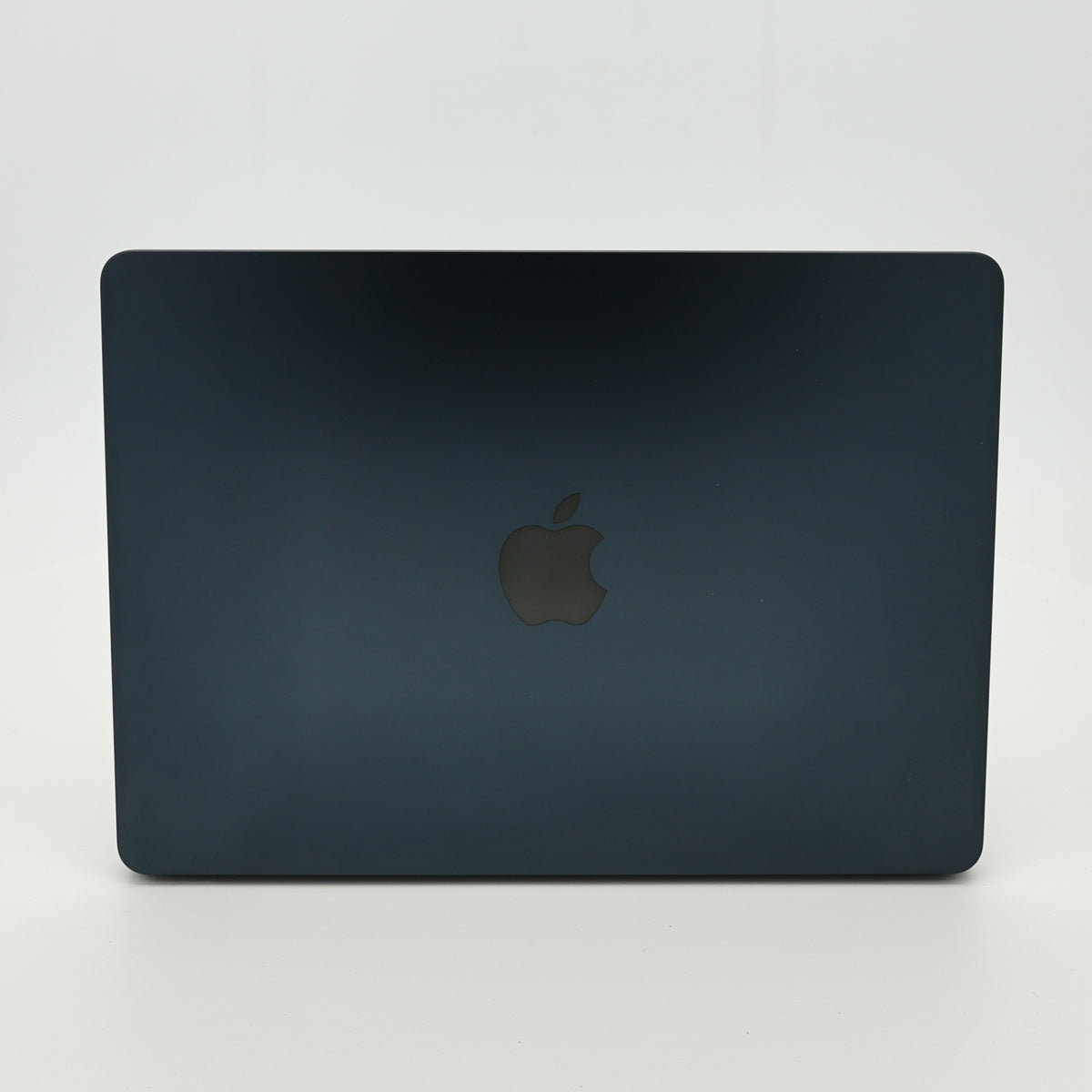 95新 Apple MacBook Air 22年 13寸 M2（8+8核） 8G RAM 256G SSD 午夜色