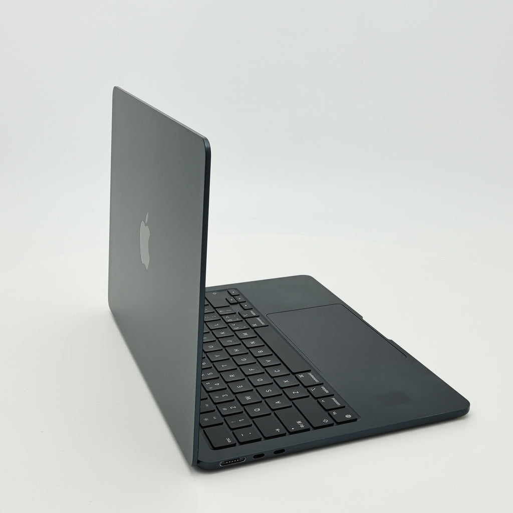 95新 Apple MacBook Air 22年 13寸 M2（8+8核） 8G RAM 256G SSD 午夜色
