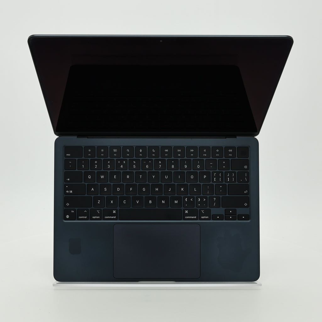 95新 Apple MacBook Air 22年 13寸 M2（8+8核） 8G RAM 256G SSD 午夜色