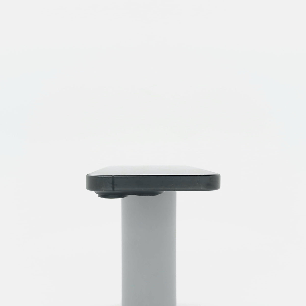 95新 Apple iPhone 16 Pro 128G 黑色鈦金屬 中國大陸版