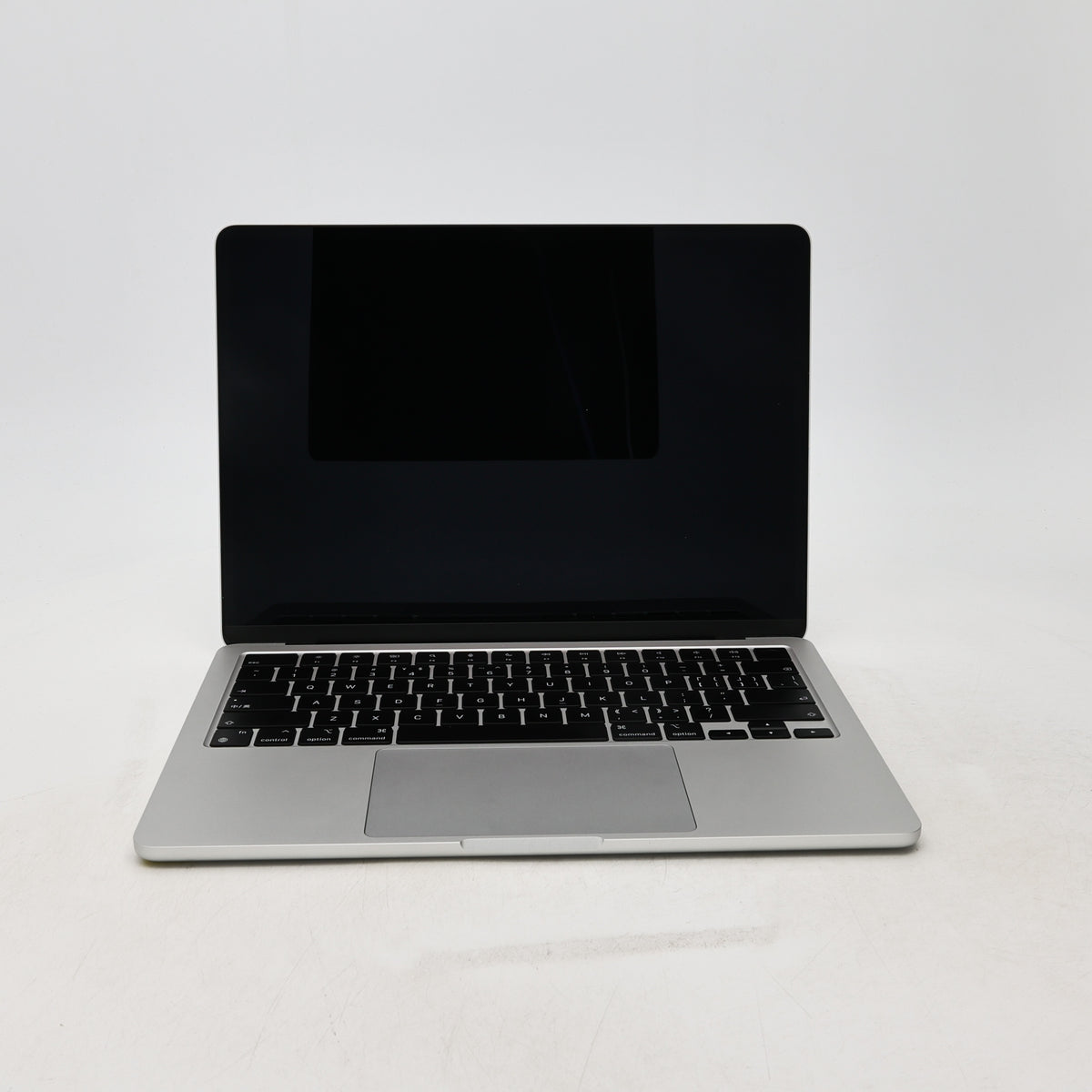 95新 Apple MacBook Air 22年 13寸 M2（8+8核） 16G RAM 256G SSD 銀色