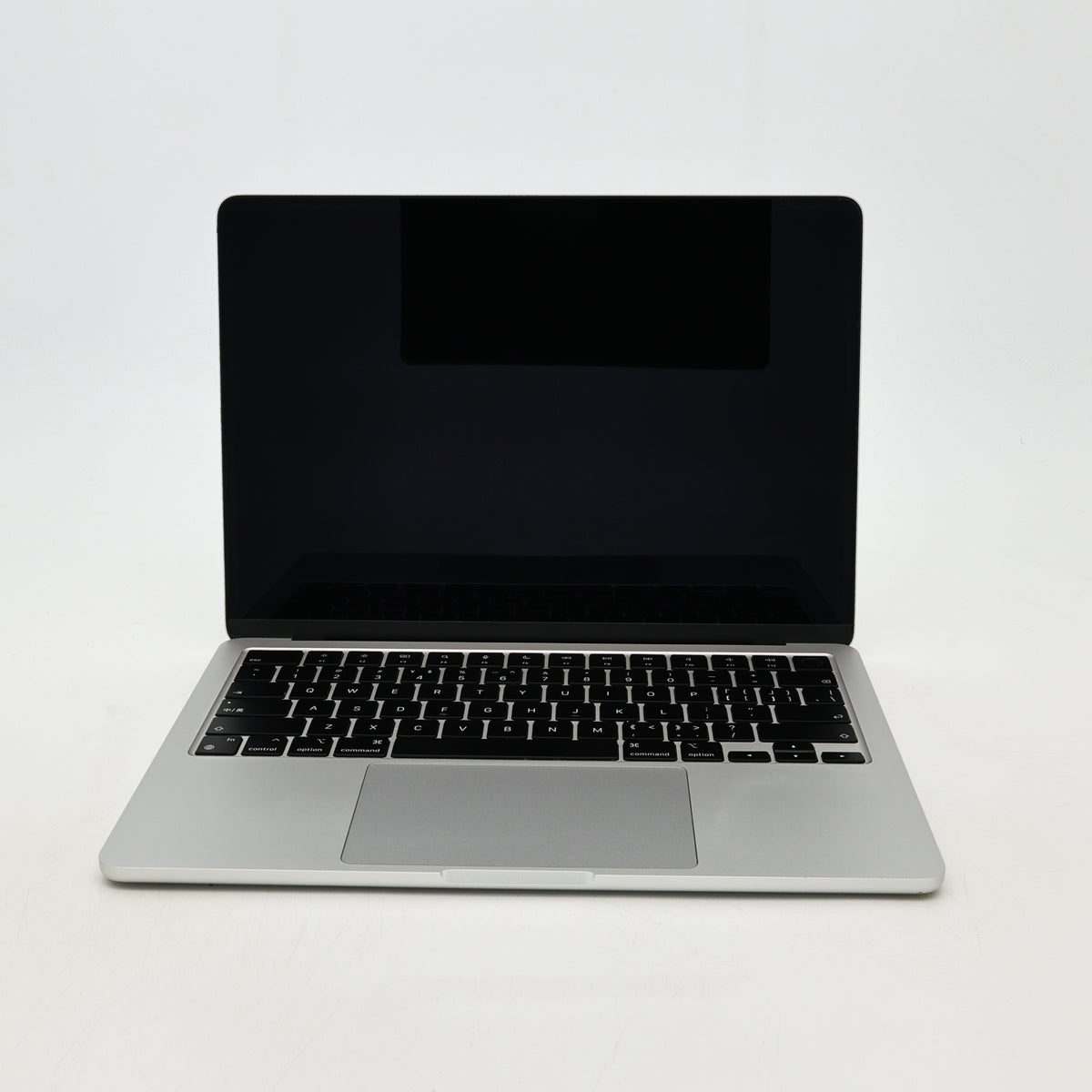 95新 Apple MacBook Air 22年 13寸 M2（8+8核） 8G RAM 256G SSD 銀色