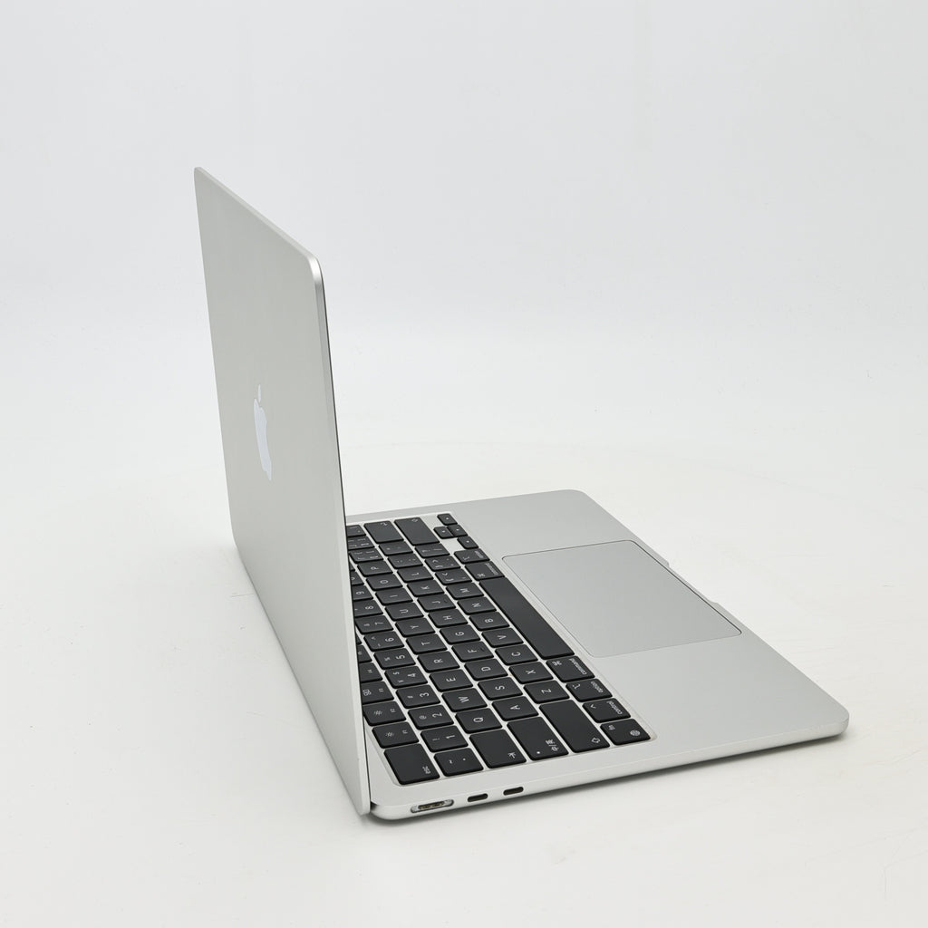 95新 Apple MacBook Air 22年 13寸 M2（8+8核） 8G RAM 256G SSD 銀色