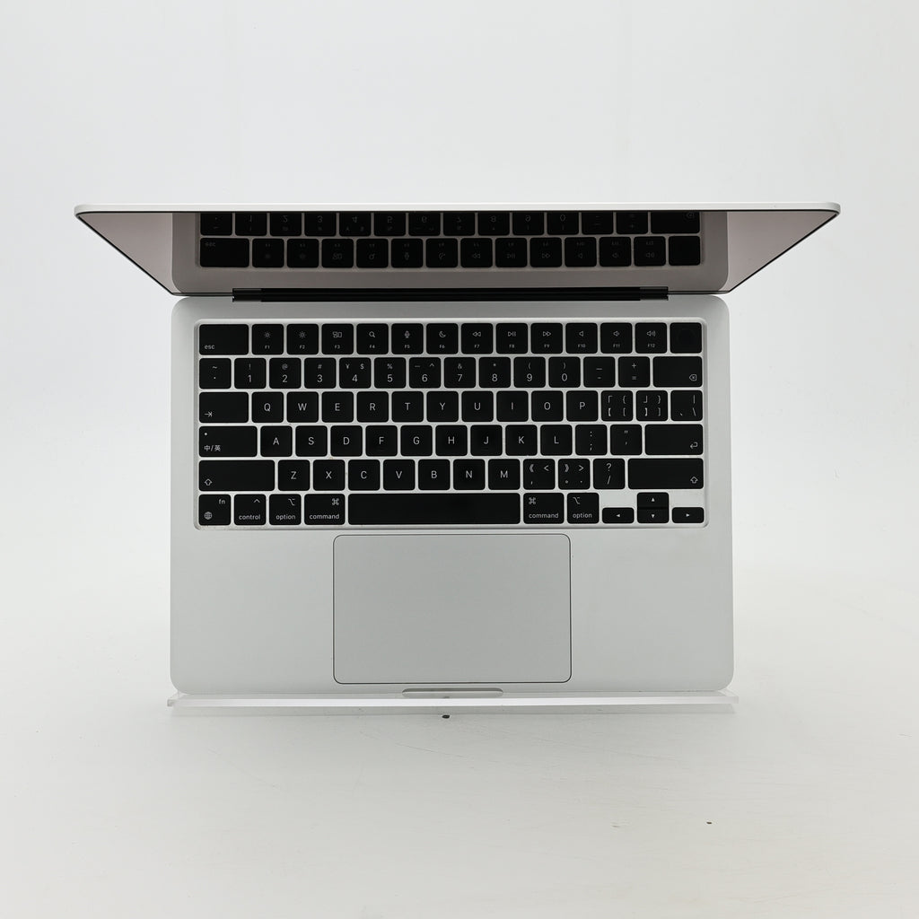 95新 Apple MacBook Air 22年 13寸 M2（8+8核） 8G RAM 256G SSD 銀色
