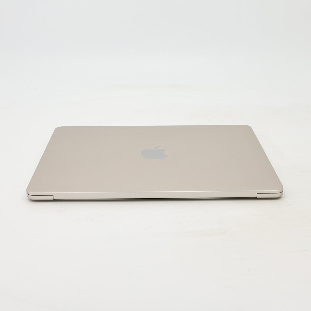 95新 Apple MacBook Air 22年 13寸 M2（8+8核） 8G RAM 256G SSD 星光色