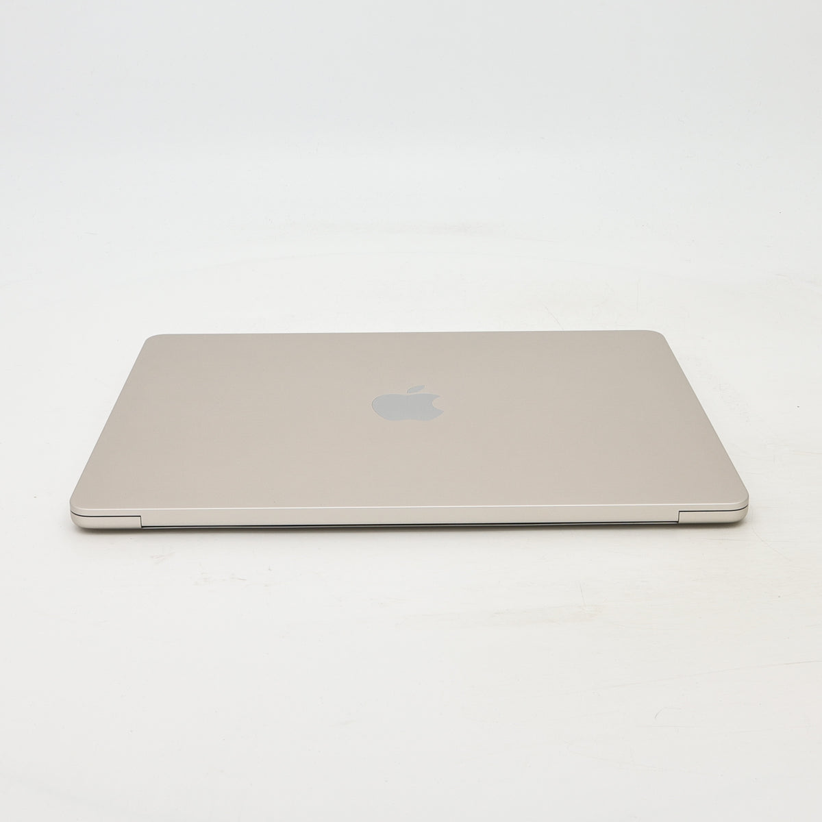 95新 Apple MacBook Air 22年 13寸 M2（8+8核） 8G RAM 256G SSD 星光色