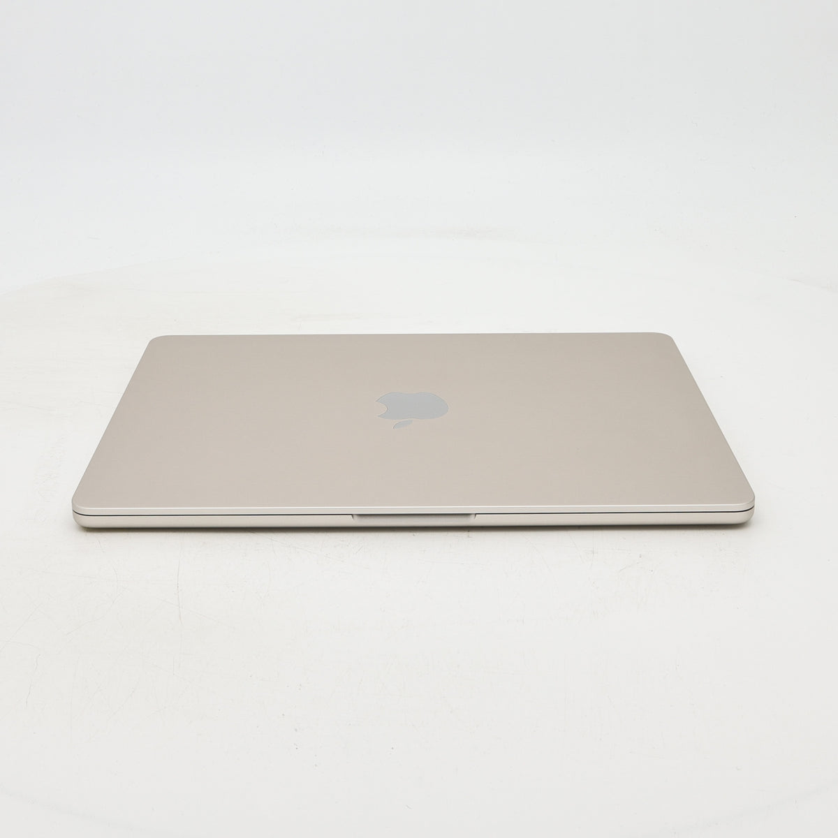 95新 Apple MacBook Air 22年 13寸 M2（8+8核） 8G RAM 256G SSD 星光色