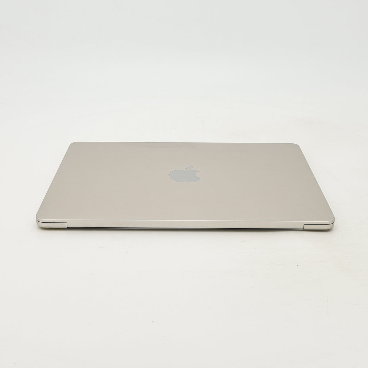 95新 Apple MacBook Air 22年 13寸 M2（8+8核） 8G RAM 256G SSD 星光色