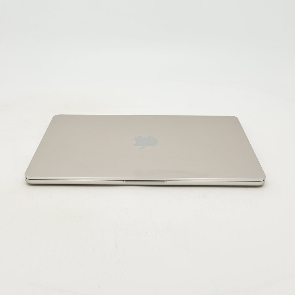 95新 Apple MacBook Air 22年 13寸 M2（8+8核） 8G RAM 256G SSD 星光色