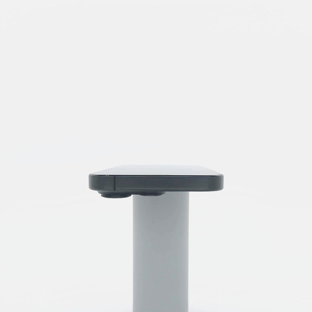 95新 Apple iPhone 16 Pro 128G 黑色鈦金屬 中國大陸版