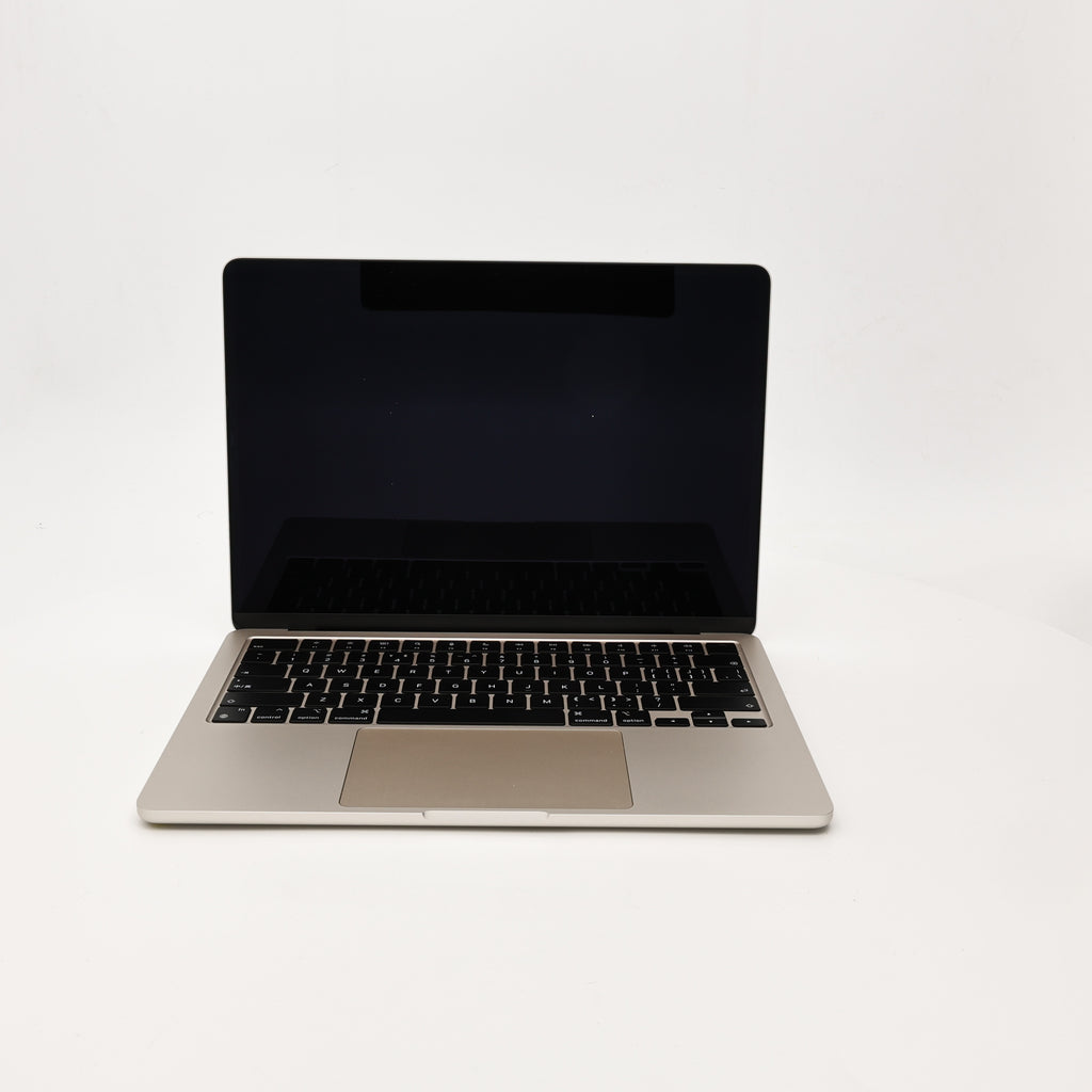 95新 Apple MacBook Air 22年 13寸 M2（8+8核） 8G RAM 256G SSD 星光色