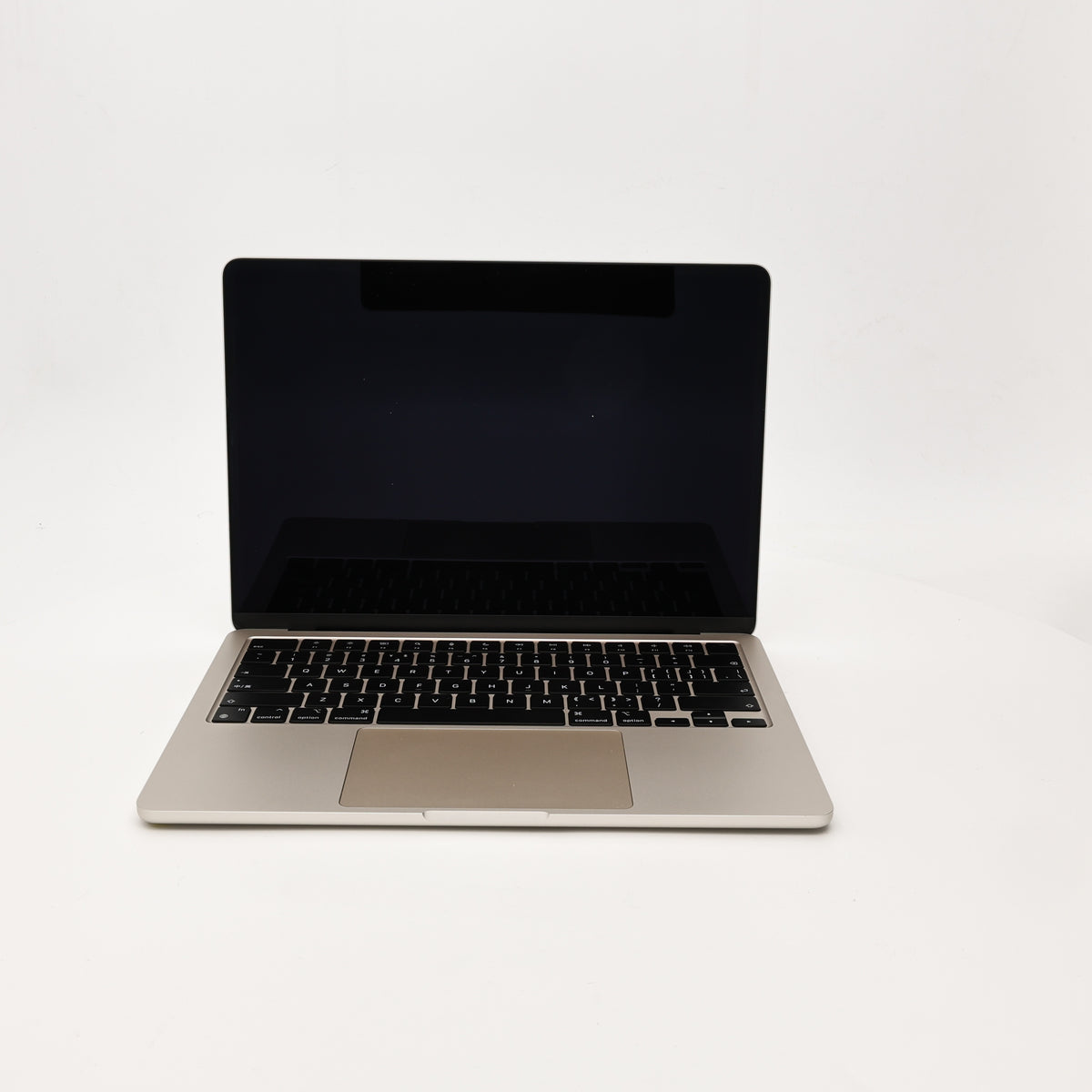 95新 Apple MacBook Air 22年 13寸 M2（8+8核） 8G RAM 256G SSD 星光色