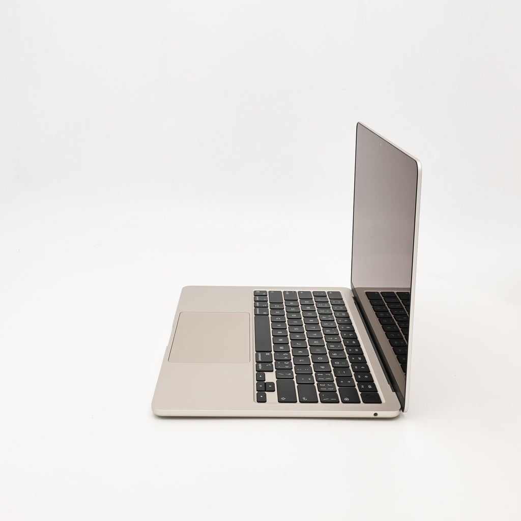 95新 Apple MacBook Air 22年 13寸 M2（8+8核） 8G RAM 256G SSD 星光色