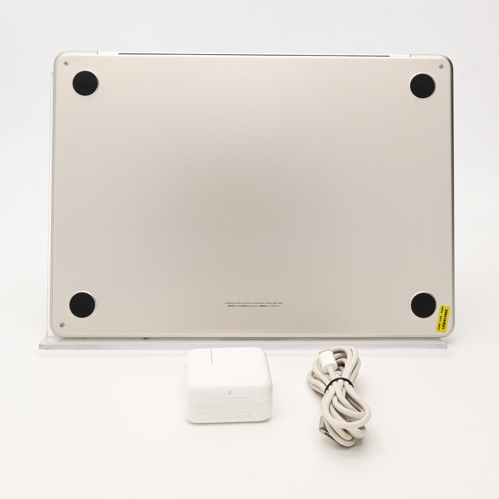 95新 Apple MacBook Air 22年 13寸 M2（8+8核） 8G RAM 256G SSD 星光色