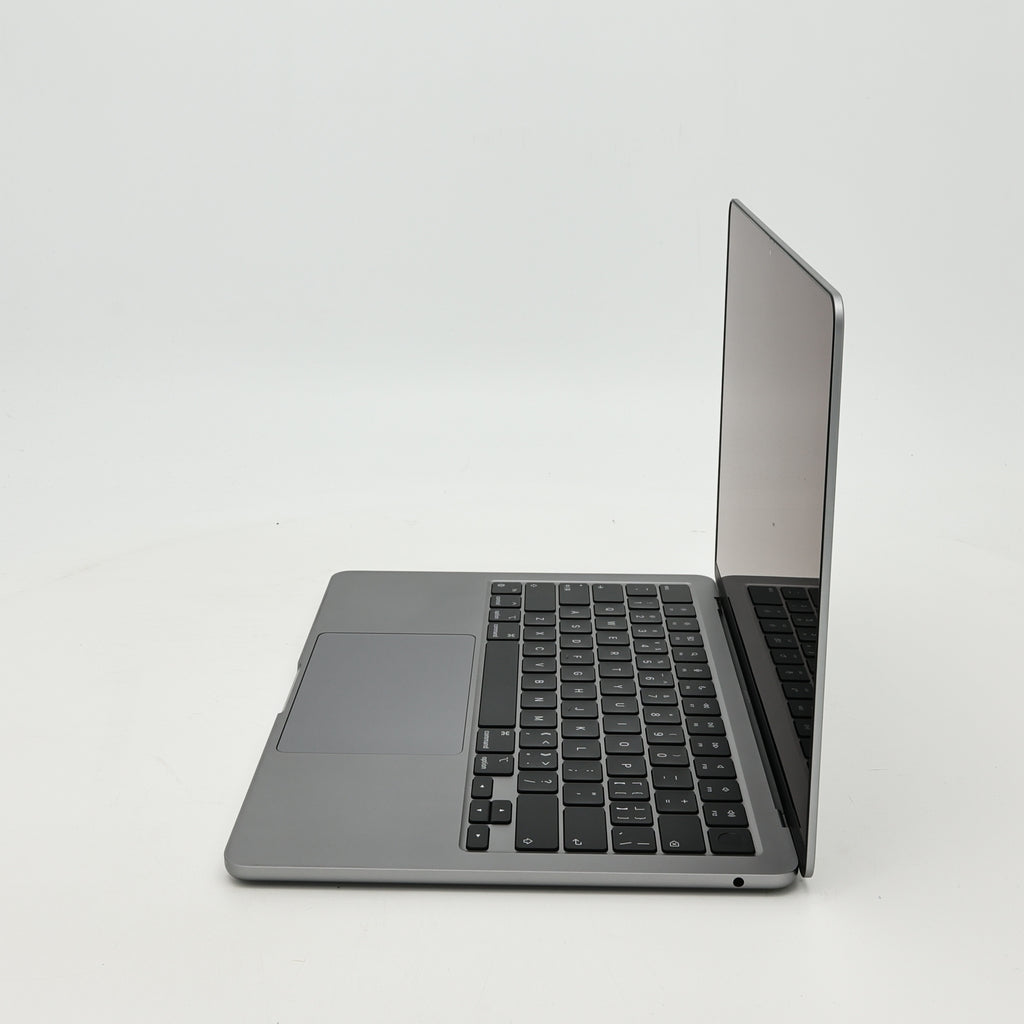 95新 Apple MacBook Air 22年 13寸 M2（8+8核） 8G RAM 256G SSD 深空灰色