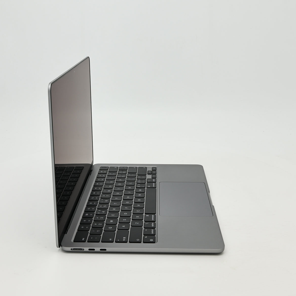 95新 Apple MacBook Air 22年 13寸 M2（8+8核） 8G RAM 256G SSD 深空灰色