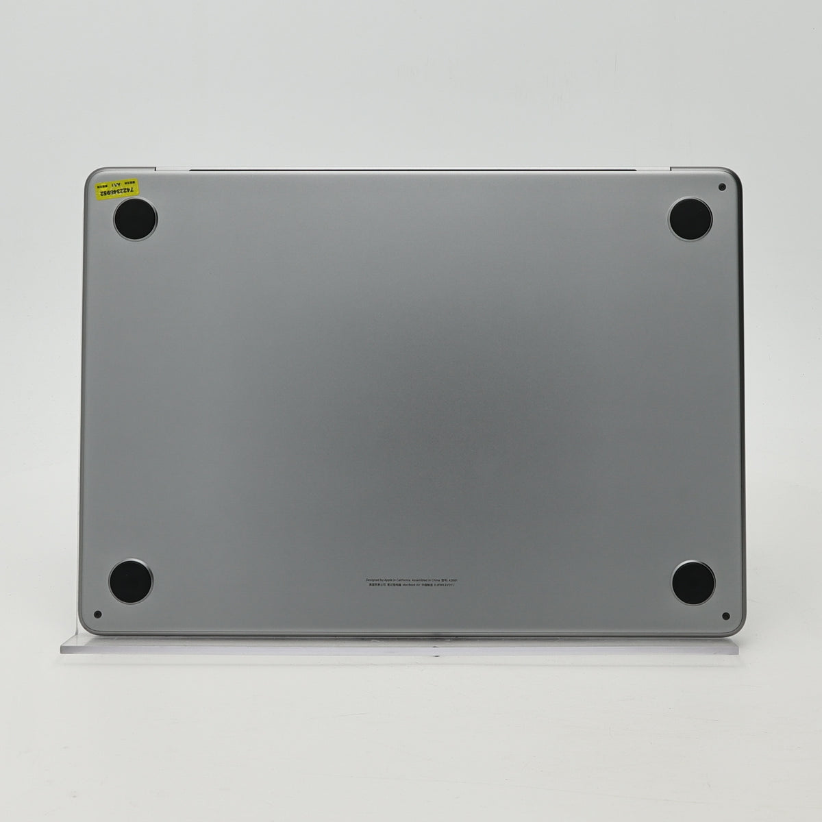 95新 Apple MacBook Air 22年 13寸 M2（8+8核） 8G RAM 256G SSD 深空灰色