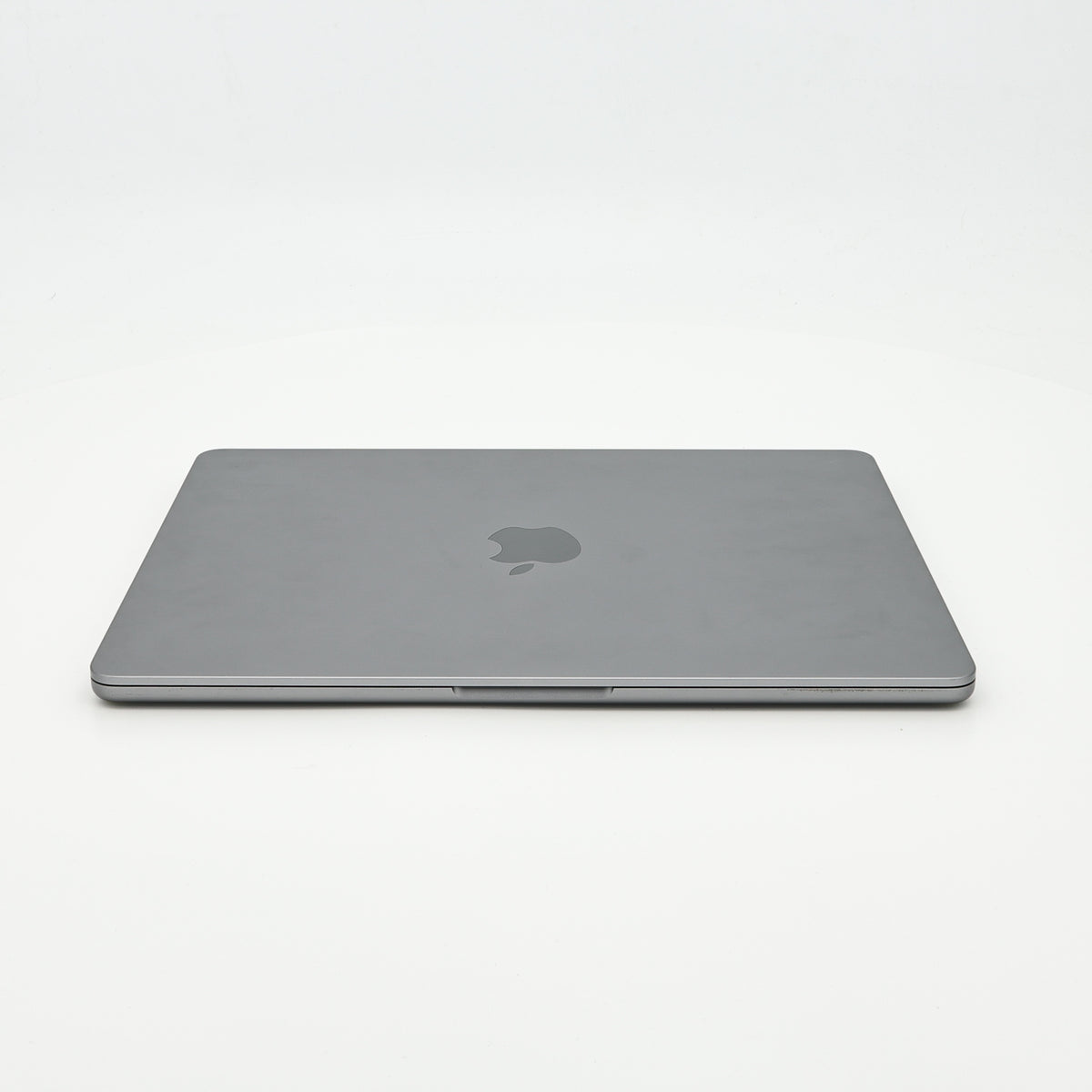 95新 Apple MacBook Air 22年 13寸 M2（8+8核） 16G RAM 256G SSD 深空灰色