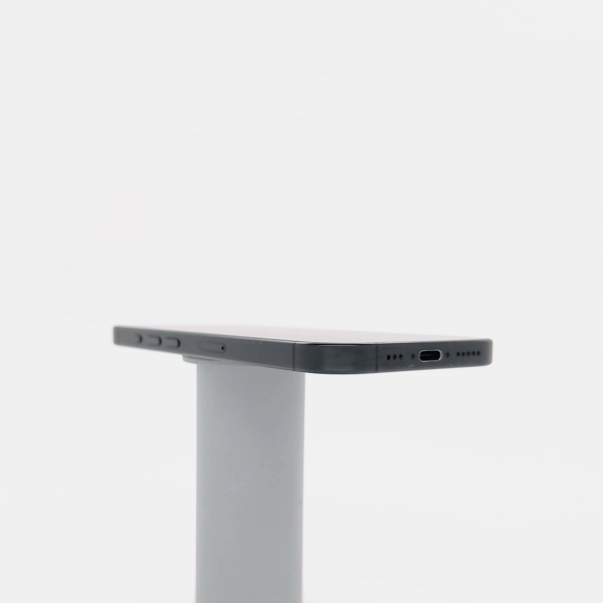 95新 Apple iPhone 16 Pro 128G 黑色鈦金屬 中國大陸版