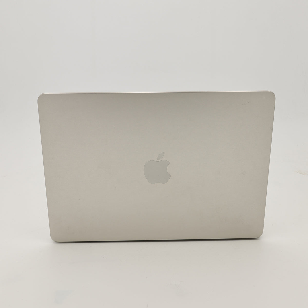 95新 Apple MacBook Air 22年 13寸 M2（8+8核） 8G RAM 256G SSD 星光色