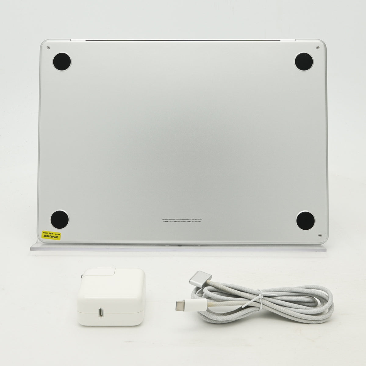 95新 Apple MacBook Air 22年 13寸 M2（8+8核） 8G RAM 256G SSD 銀色