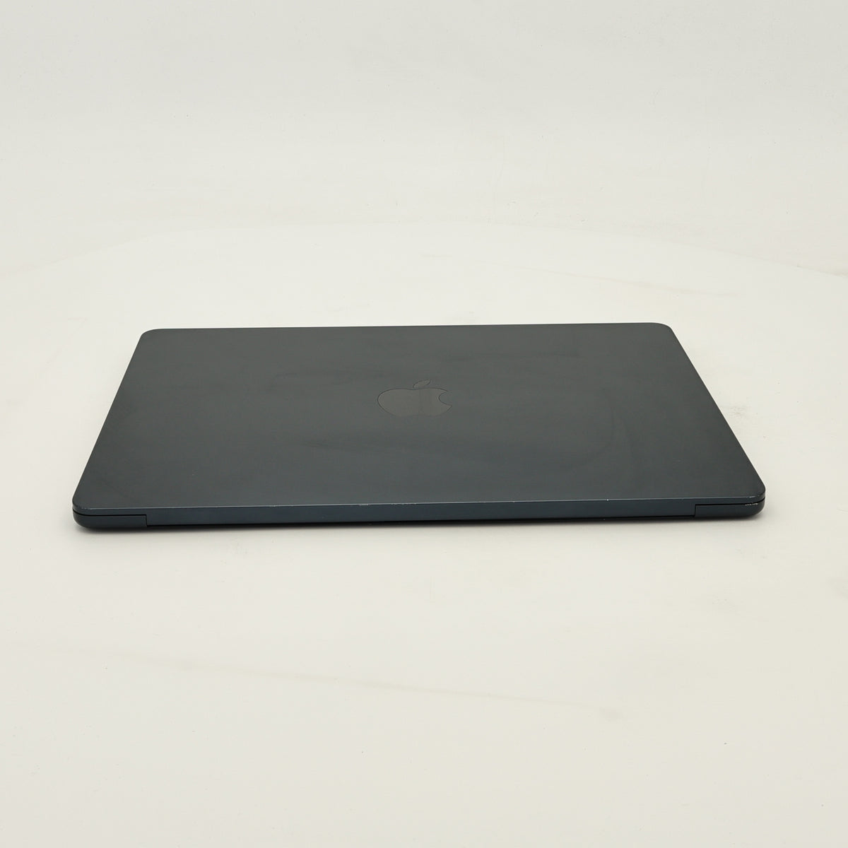 95新 Apple MacBook Air 22年 13寸 M2（8+8核） 8G RAM 512G SSD 午夜色